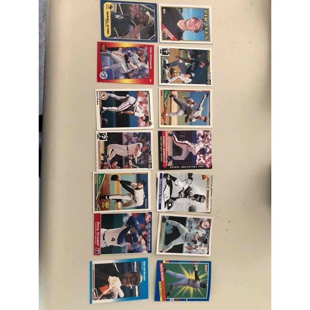 14 MLB Baseball Card Lot Vintage Bonds- Mattingly-Robinson-Bonilla-Donruss-Fleer